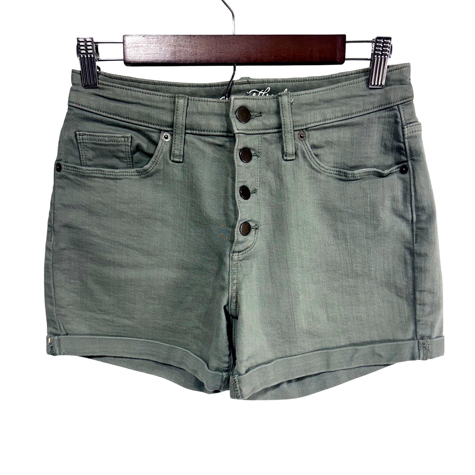 Universal Thread 4/27 Green Denim Cuffed Shorts Womens High Rise Button Fly Midi